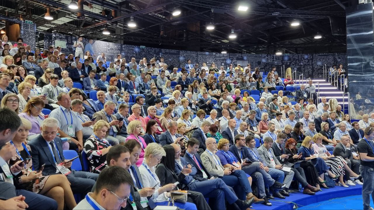 Анонс: Стартовал XVI Международный Конгресс-выставка «Молодые професси...